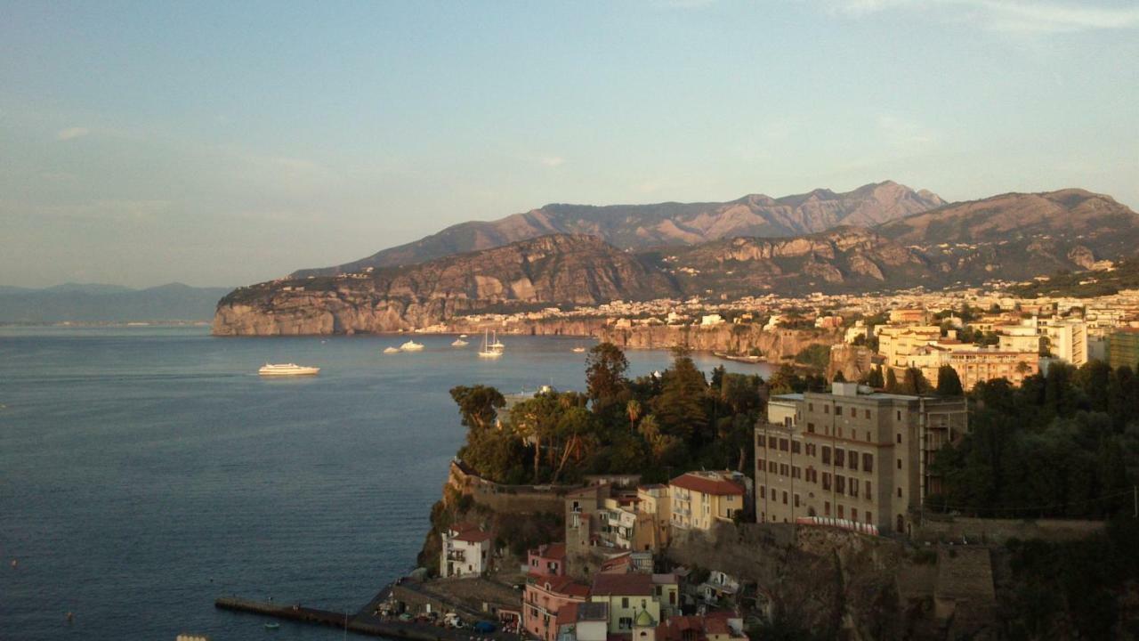 Villa L'Ulivina Sorrento Eksteriør billede