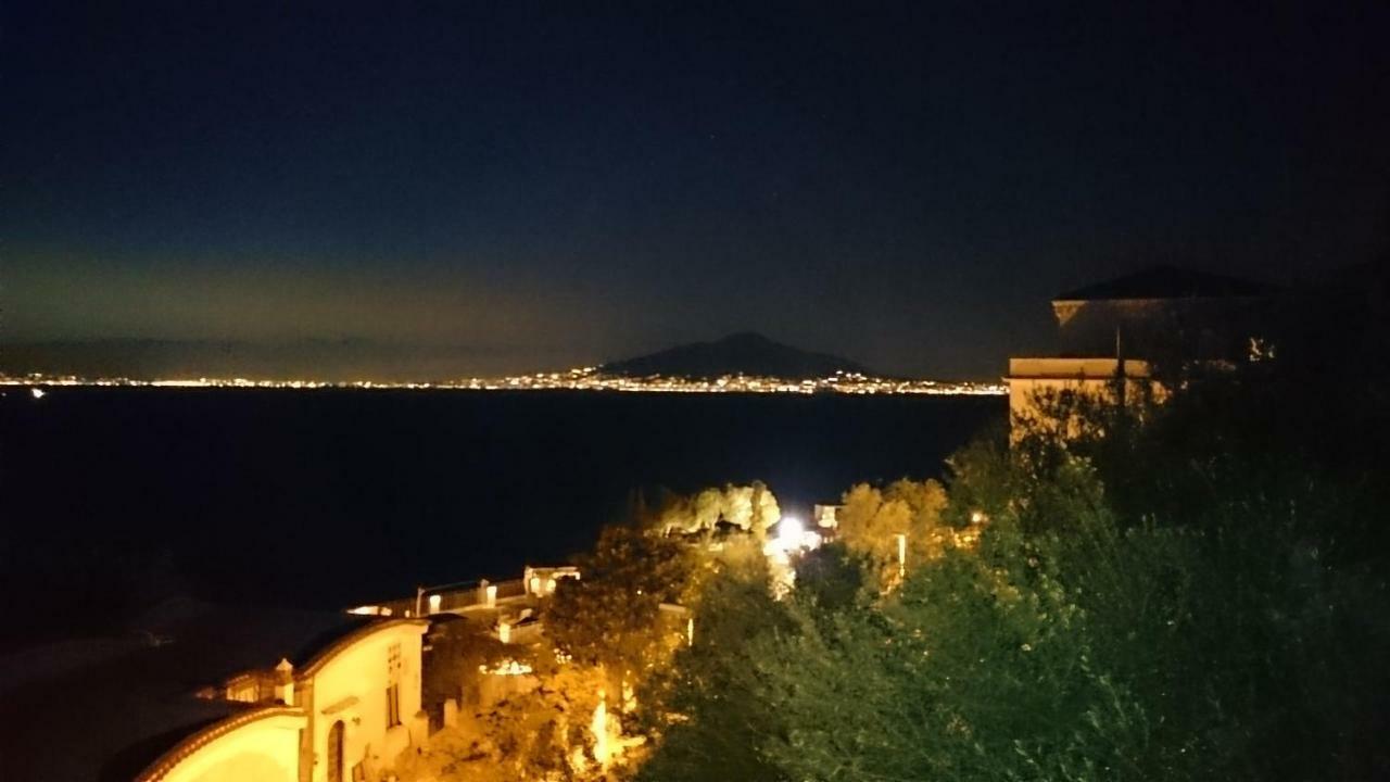 Villa L'Ulivina Sorrento Eksteriør billede