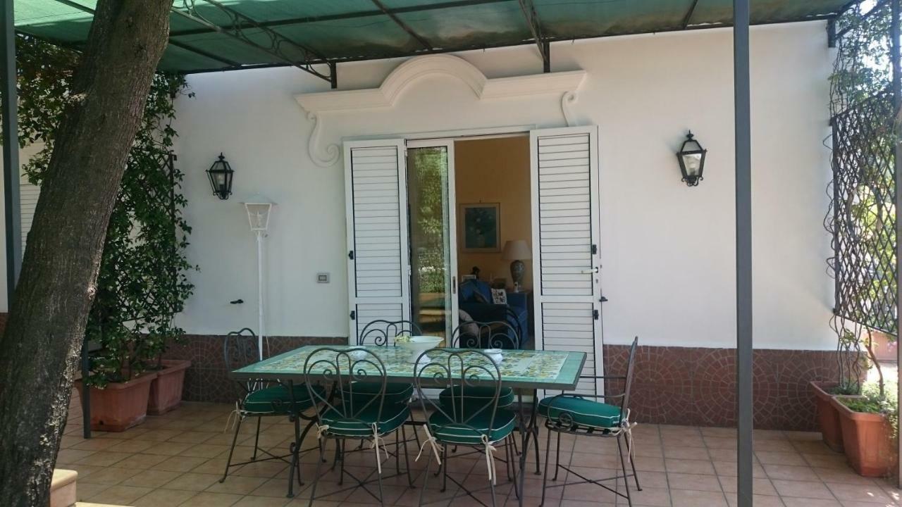 Villa L'Ulivina Sorrento Eksteriør billede