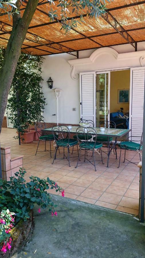 Villa L'Ulivina Sorrento Eksteriør billede